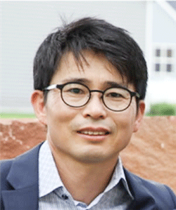 DK Lee